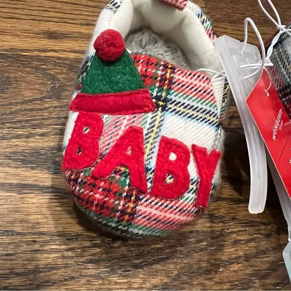 🍭6/$30 New Baby Elf Faux Fur Lined Plaid Christmas Holiday Slippers 6-9 m